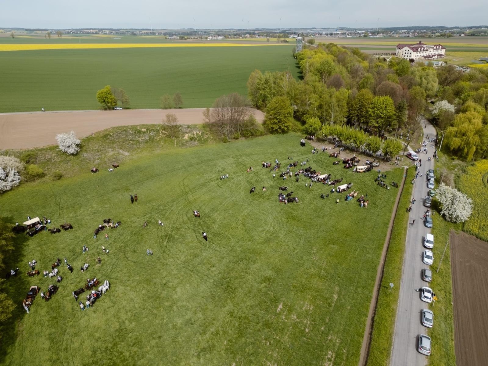 Zdjęcie w galerii na portalu naszraciborz.pl: Tradycyjna pietrowicka procesja wielkanocna na bis. Pielęgnowanie ducha i historii wiadomości z regionu