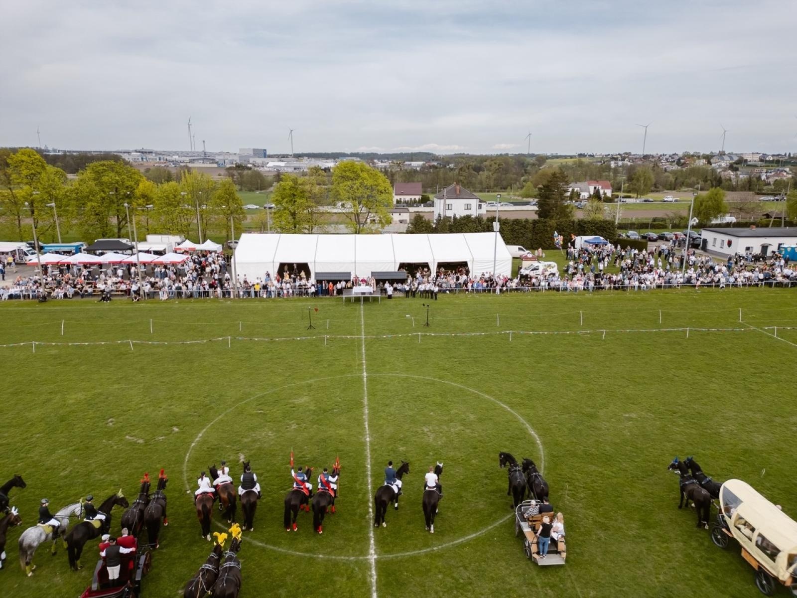 Zdjęcie w galerii na portalu naszraciborz.pl: Tradycyjna pietrowicka procesja wielkanocna na bis. Pielęgnowanie ducha i historii wiadomości z regionu