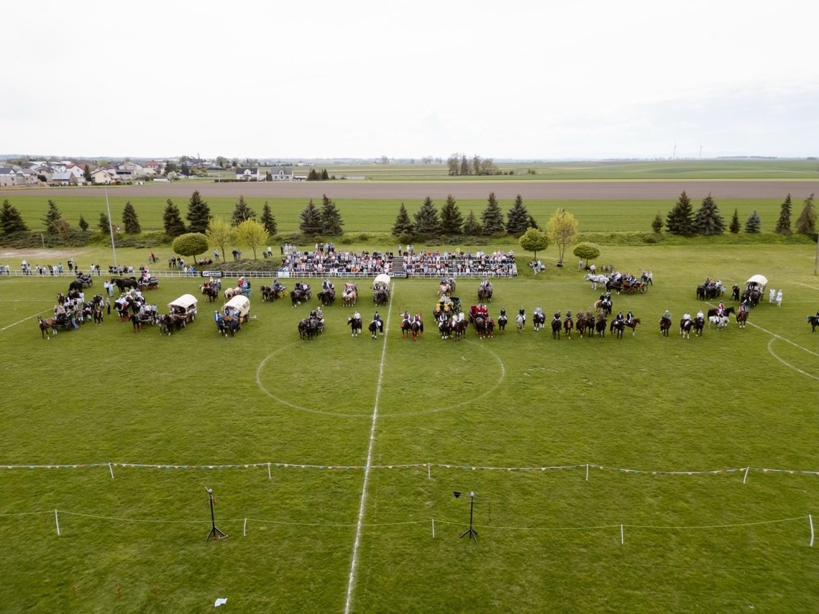 Zdjęcie w galerii na portalu naszraciborz.pl: Tradycyjna pietrowicka procesja wielkanocna na bis. Pielęgnowanie ducha i historii wiadomości z regionu
