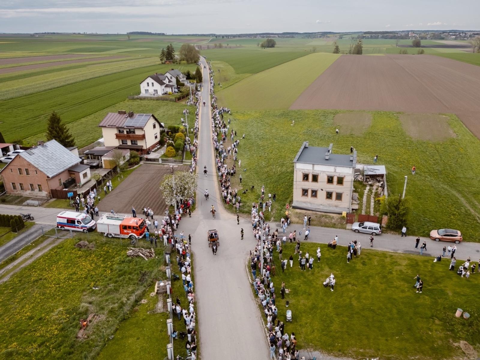 Zdjęcie w galerii na portalu naszraciborz.pl: Tradycyjna pietrowicka procesja wielkanocna na bis. Pielęgnowanie ducha i historii wiadomości z regionu