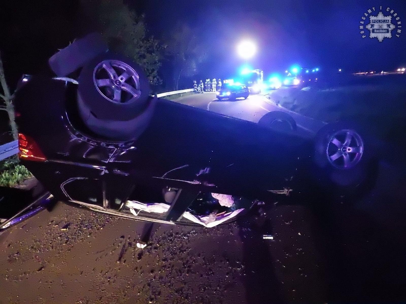 Zdjęcie w galerii na portalu naszraciborz.pl: Groźny wypadek w Bolesławiu. Pięć osób rannych wiadomości z regionu