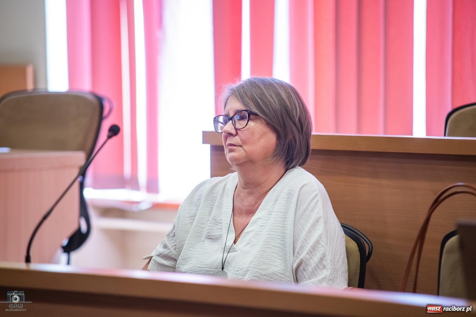 Zdjęcie w galerii na portalu naszraciborz.pl: Kto zagląda do Stacji Młodych i witraże w Markowicach – migawki z komisji oświaty wiadomości z regionu