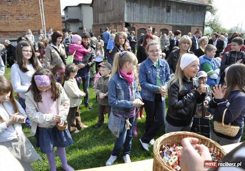 Zdjęcie w galerii na portalu naszraciborz.pl: Wielkanocne spotkanie u plebana wiadomości z regionu