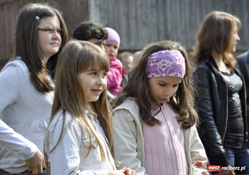 Zdjęcie w galerii na portalu naszraciborz.pl: Wielkanocne spotkanie u plebana wiadomości z regionu
