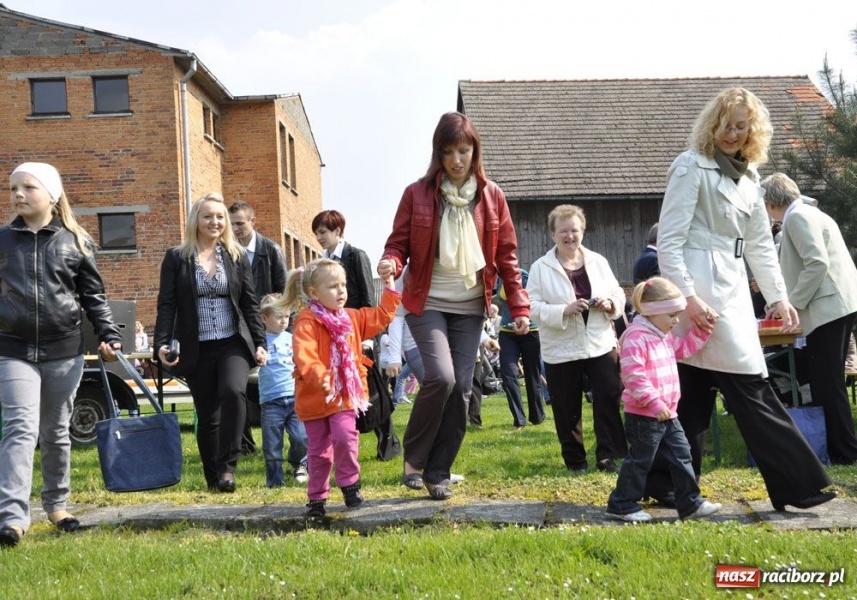 Zdjęcie w galerii na portalu naszraciborz.pl: Wielkanocne spotkanie u plebana wiadomości z regionu