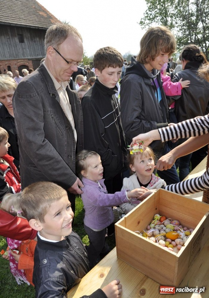 Zdjęcie w galerii na portalu naszraciborz.pl: Wielkanocne spotkanie u plebana wiadomości z regionu