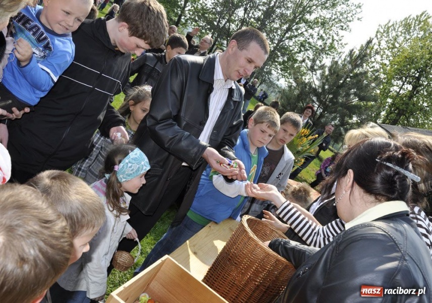 Zdjęcie w galerii na portalu naszraciborz.pl: Wielkanocne spotkanie u plebana wiadomości z regionu