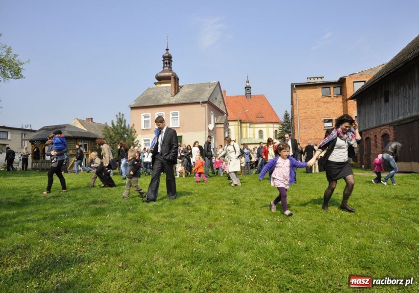 Zdjęcie w galerii na portalu naszraciborz.pl: Wielkanocne spotkanie u plebana wiadomości z regionu