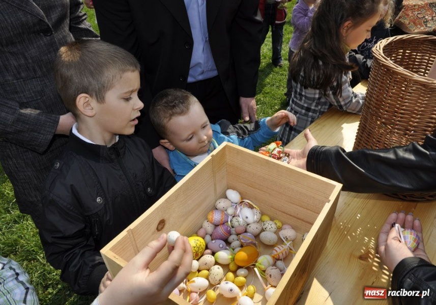 Zdjęcie w galerii na portalu naszraciborz.pl: Wielkanocne spotkanie u plebana wiadomości z regionu