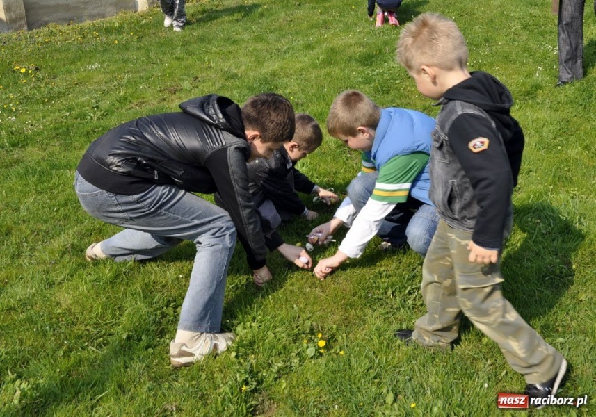 Zdjęcie w galerii na portalu naszraciborz.pl: Wielkanocne spotkanie u plebana wiadomości z regionu