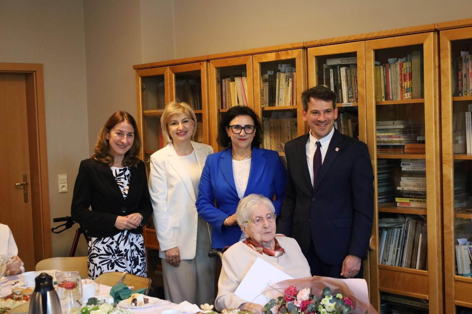 Zdjęcie w galerii na portalu naszraciborz.pl: W Złotej Jesieni świętowano setne urodziny Anieli Korniak wiadomości z regionu