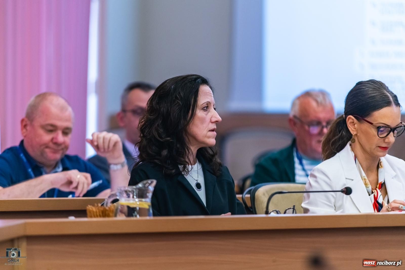 Zdjęcie w galerii na portalu naszraciborz.pl: Mieszkańców mniej, śmieci więcej, odzysk poniżej normy. Radni o opłatach za odbiór odpadów wiadomości z regionu