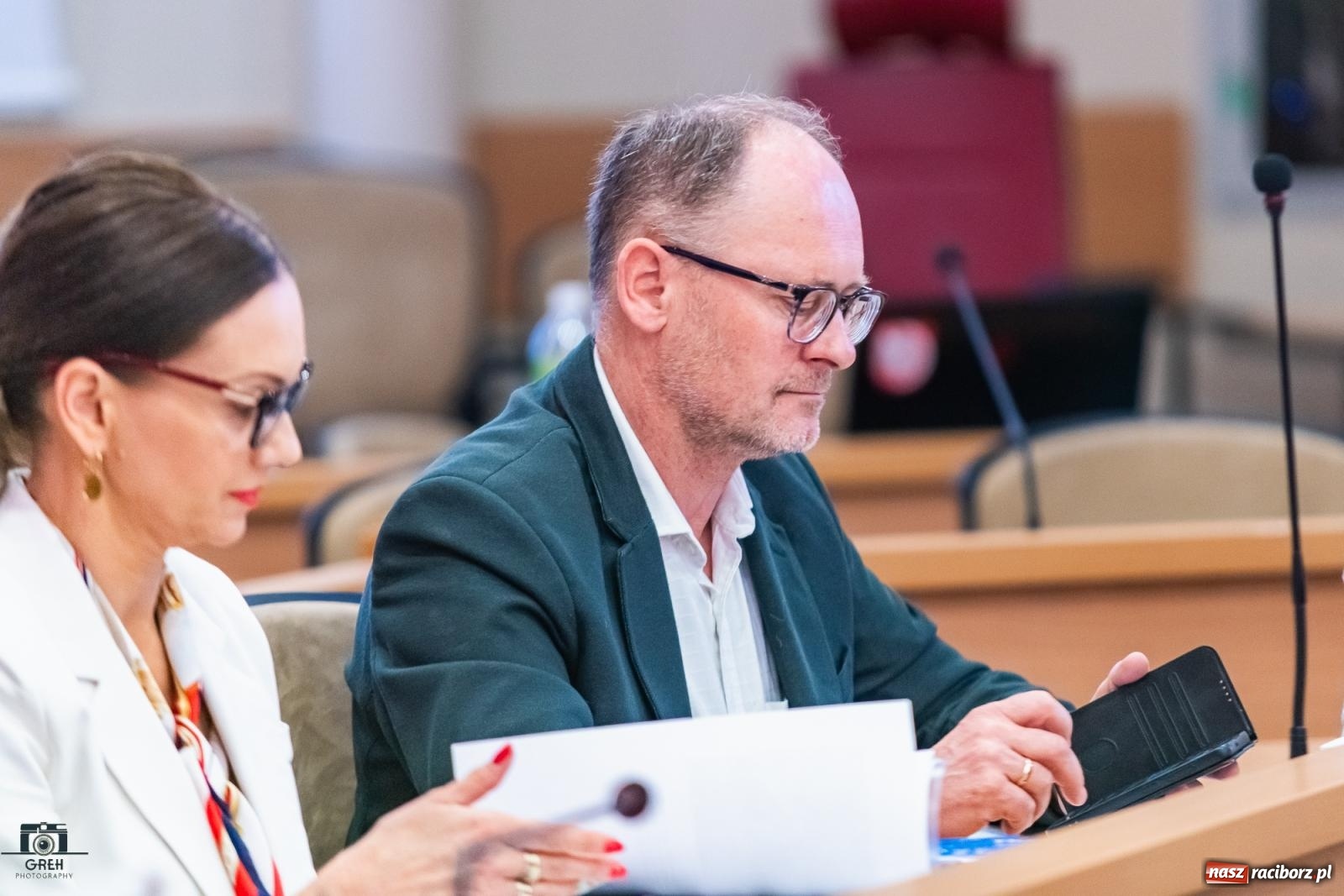 Zdjęcie w galerii na portalu naszraciborz.pl: Mieszkańców mniej, śmieci więcej, odzysk poniżej normy. Radni o opłatach za odbiór odpadów wiadomości z regionu