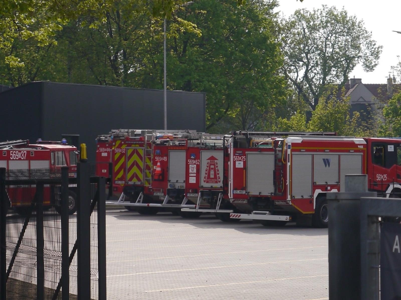 Zdjęcie w galerii na portalu naszraciborz.pl: Ćwiczenia strażackiej kompanii odwodowej w Raciborzu: działania na terenie Tokai Cobex wiadomości z regionu