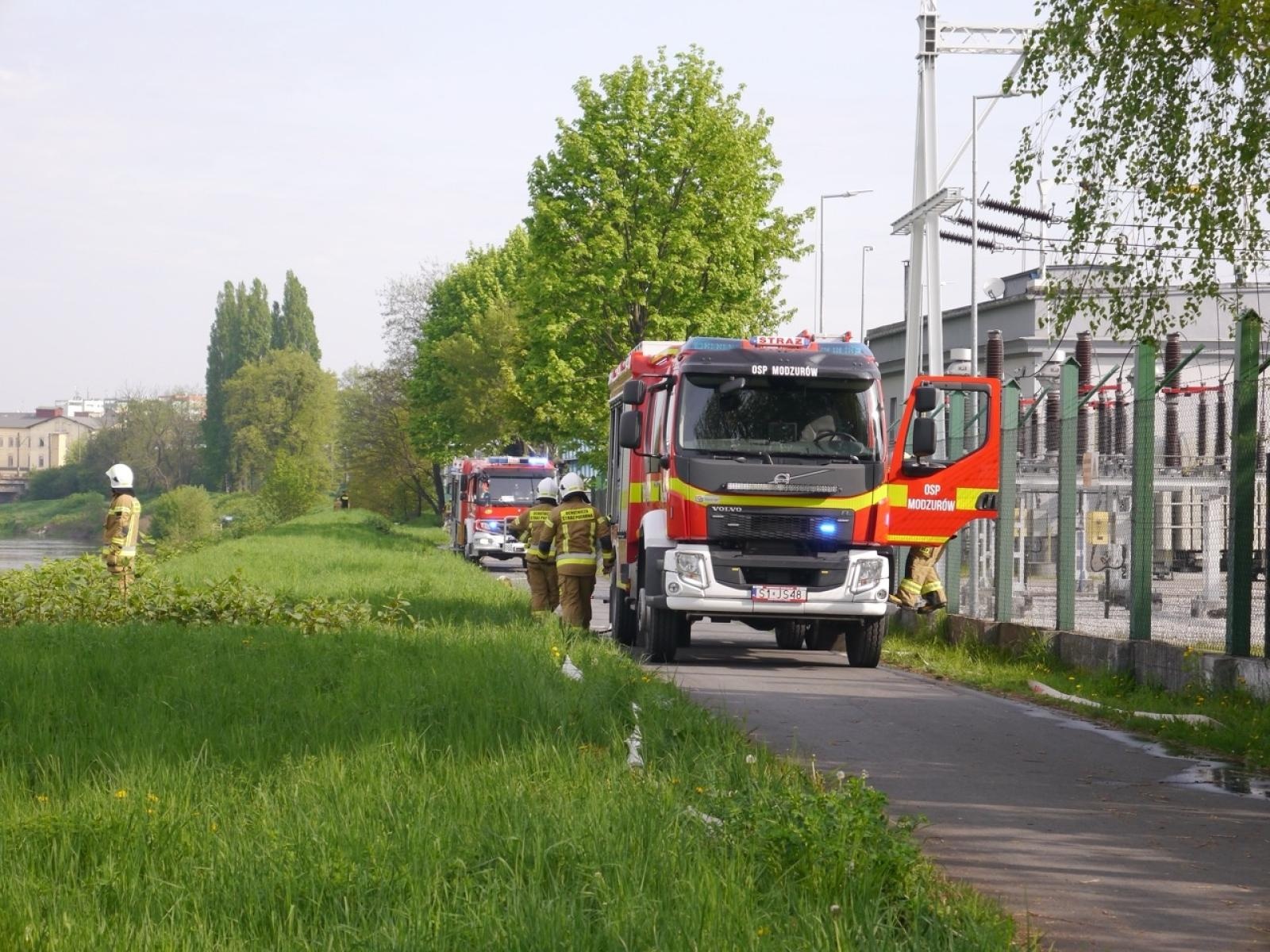 Zdjęcie w galerii na portalu naszraciborz.pl: Ćwiczenia strażackiej kompanii odwodowej w Raciborzu: działania na terenie Tokai Cobex wiadomości z regionu