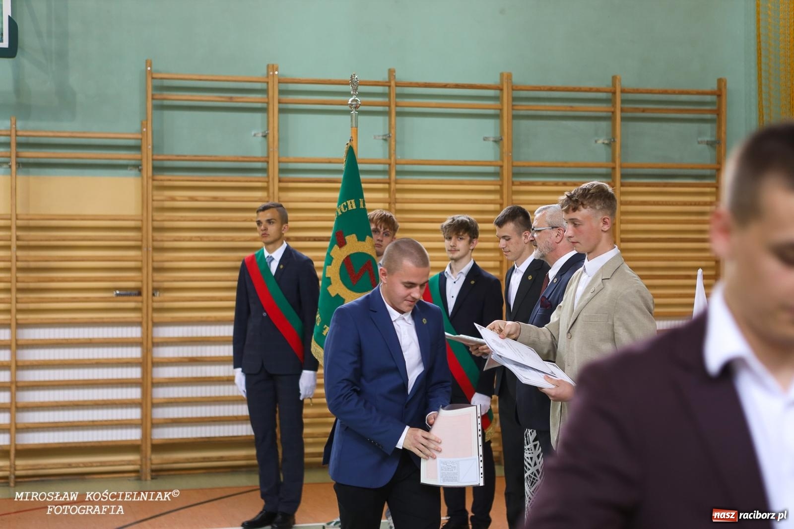 Zdjęcie w galerii na portalu naszraciborz.pl: Raciborska politechnika nad Odrą pożegnała absolwentów wiadomości z regionu