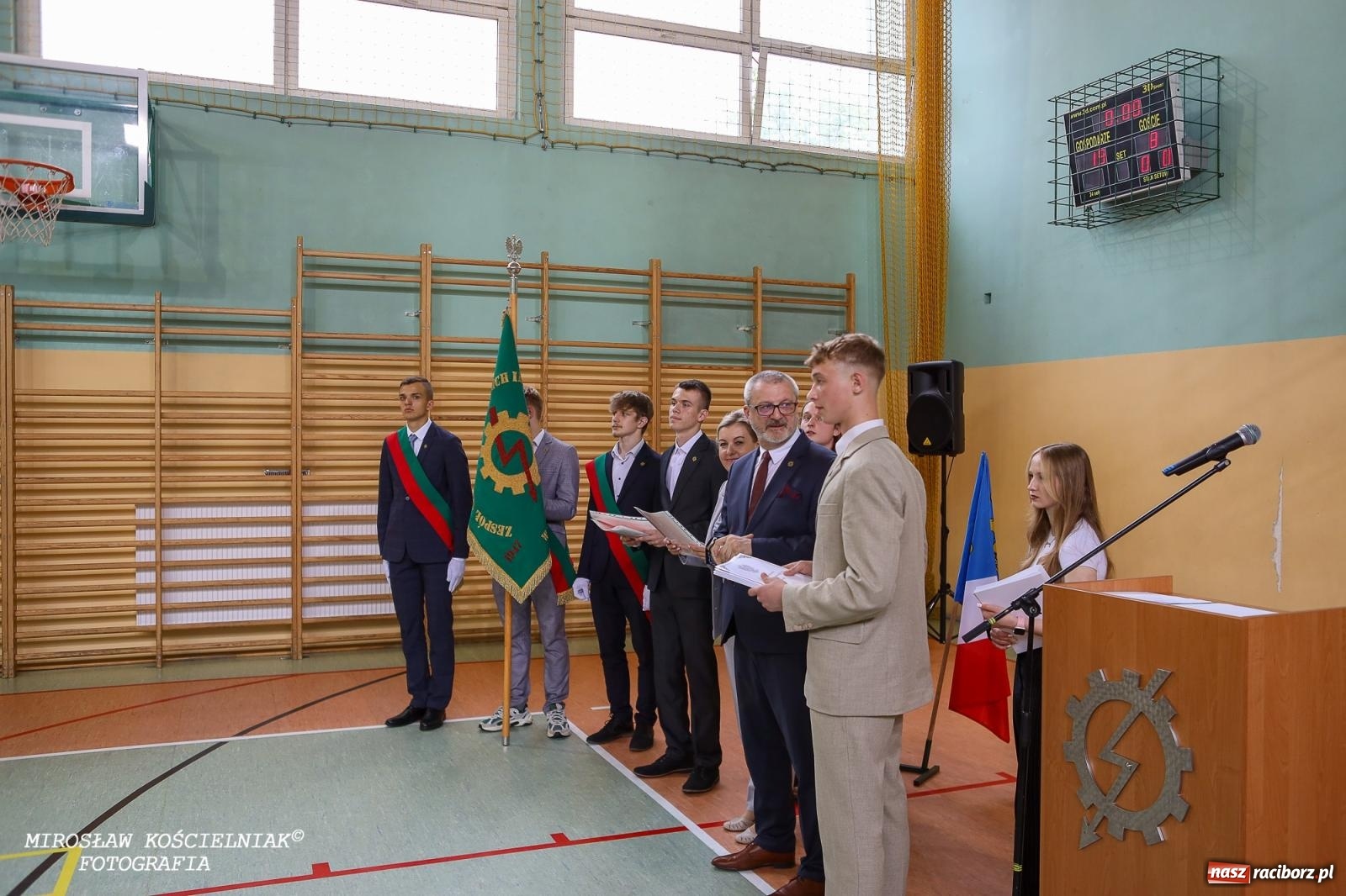 Zdjęcie w galerii na portalu naszraciborz.pl: Raciborska politechnika nad Odrą pożegnała absolwentów wiadomości z regionu