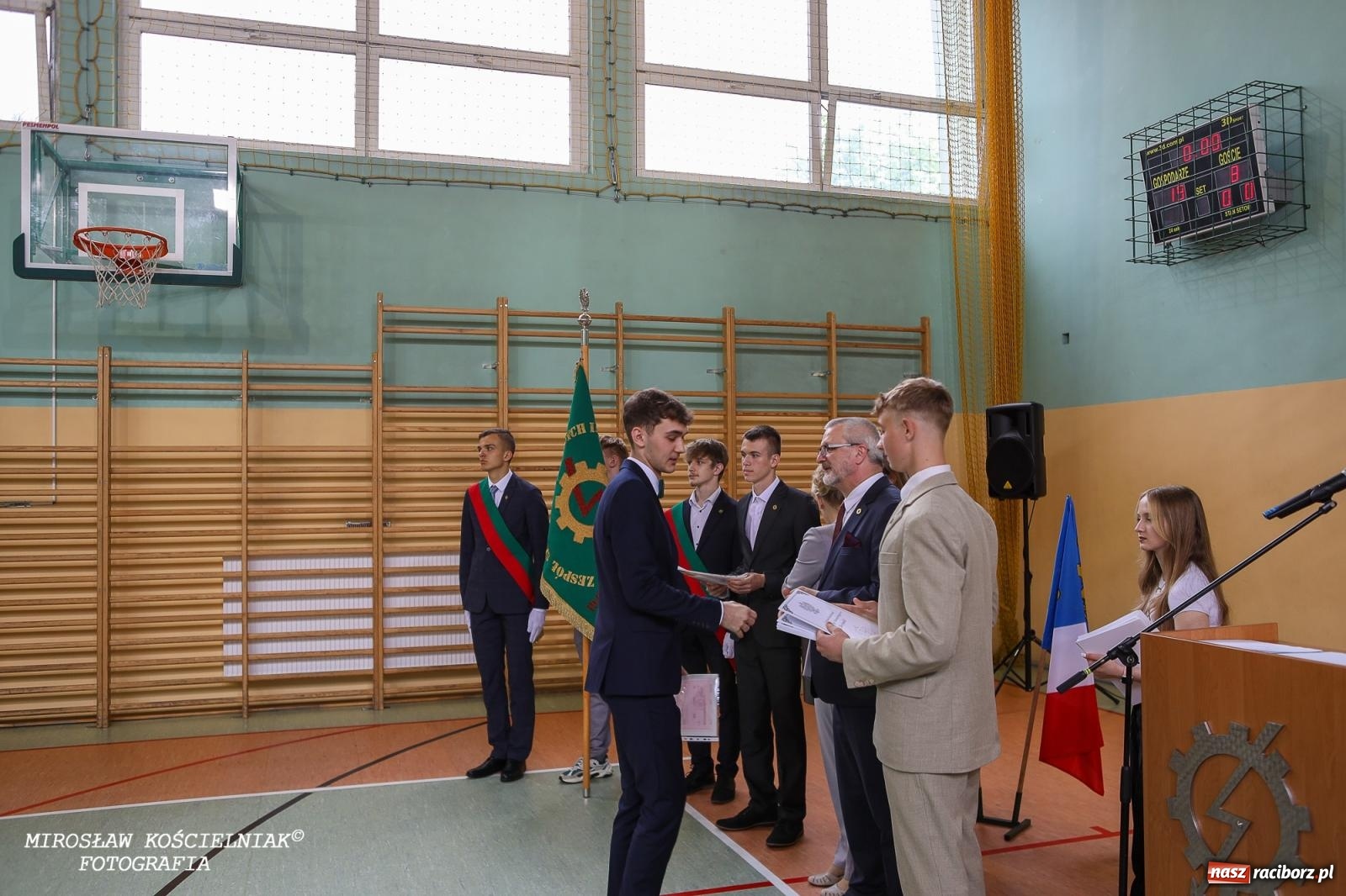 Zdjęcie w galerii na portalu naszraciborz.pl: Raciborska politechnika nad Odrą pożegnała absolwentów wiadomości z regionu