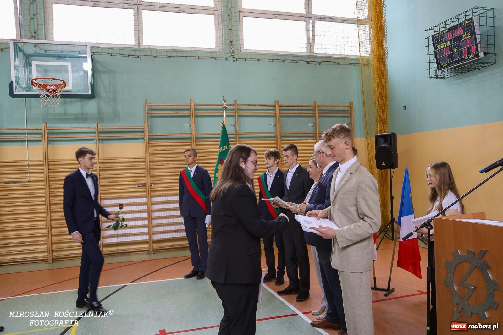 Zdjęcie w galerii na portalu naszraciborz.pl: Raciborska politechnika nad Odrą pożegnała absolwentów wiadomości z regionu