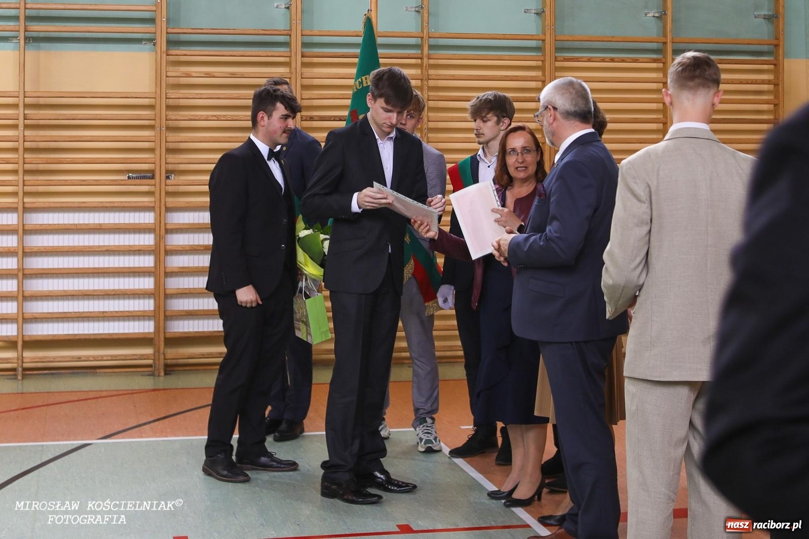 Zdjęcie w galerii na portalu naszraciborz.pl: Raciborska politechnika nad Odrą pożegnała absolwentów wiadomości z regionu