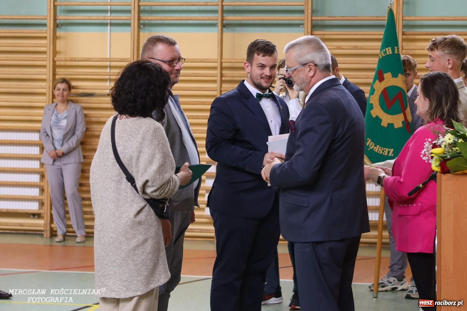 Zdjęcie w galerii na portalu naszraciborz.pl: Raciborska politechnika nad Odrą pożegnała absolwentów wiadomości z regionu