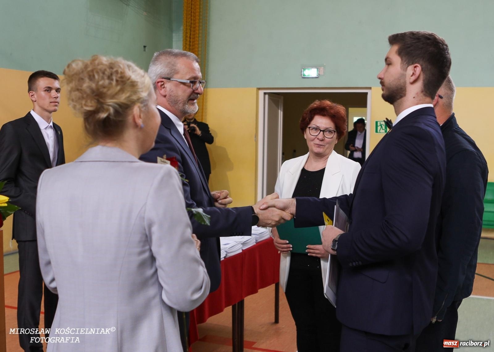 Zdjęcie w galerii na portalu naszraciborz.pl: Raciborska politechnika nad Odrą pożegnała absolwentów wiadomości z regionu