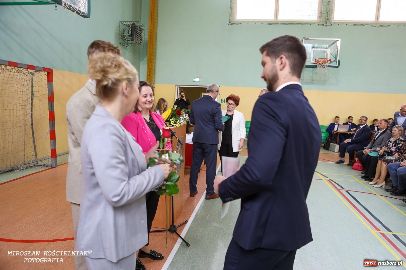 Zdjęcie w galerii na portalu naszraciborz.pl: Raciborska politechnika nad Odrą pożegnała absolwentów wiadomości z regionu