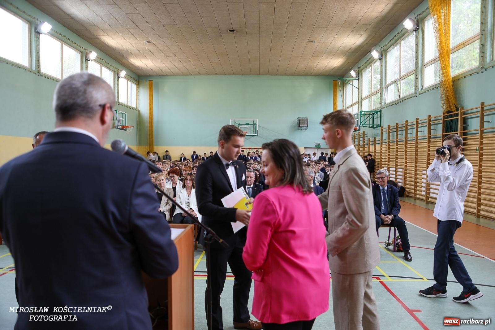 Zdjęcie w galerii na portalu naszraciborz.pl: Raciborska politechnika nad Odrą pożegnała absolwentów wiadomości z regionu