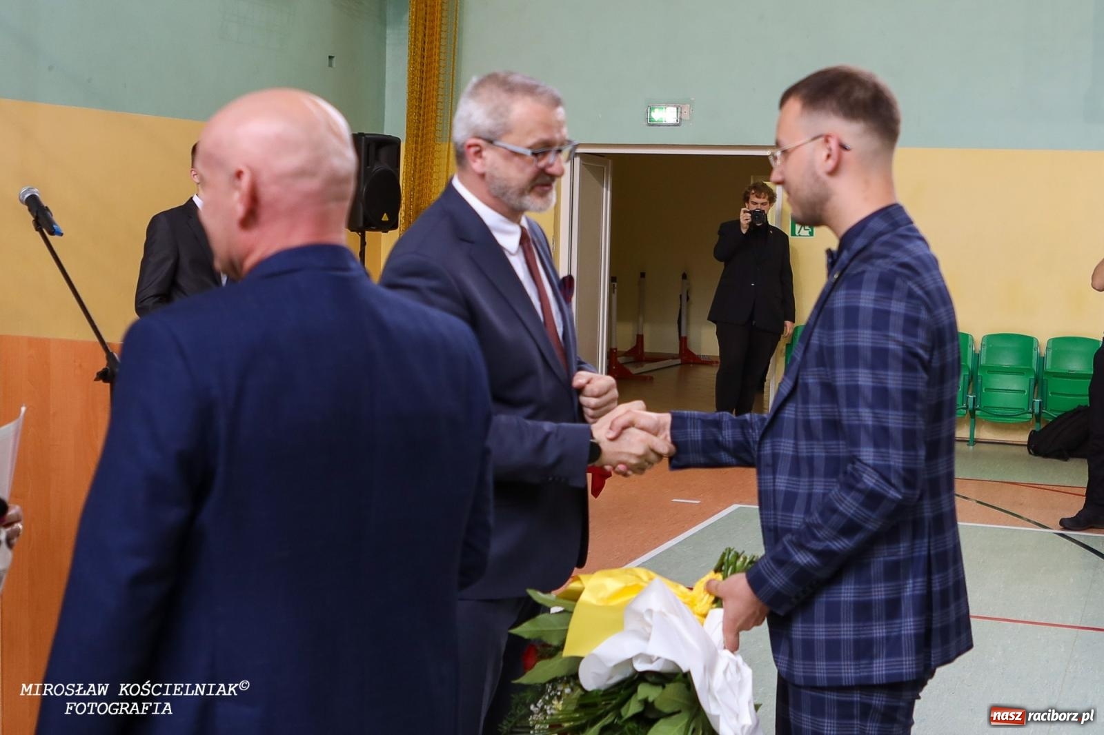 Zdjęcie w galerii na portalu naszraciborz.pl: Raciborska politechnika nad Odrą pożegnała absolwentów wiadomości z regionu
