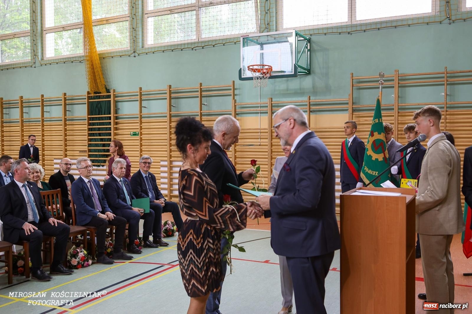 Zdjęcie w galerii na portalu naszraciborz.pl: Raciborska politechnika nad Odrą pożegnała absolwentów wiadomości z regionu