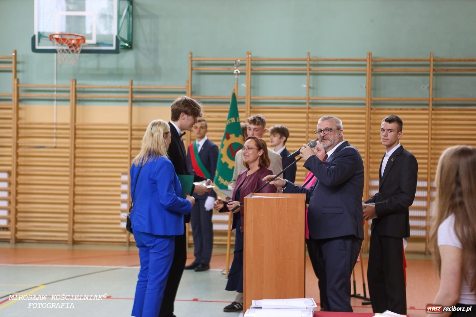 Zdjęcie w galerii na portalu naszraciborz.pl: Raciborska politechnika nad Odrą pożegnała absolwentów wiadomości z regionu