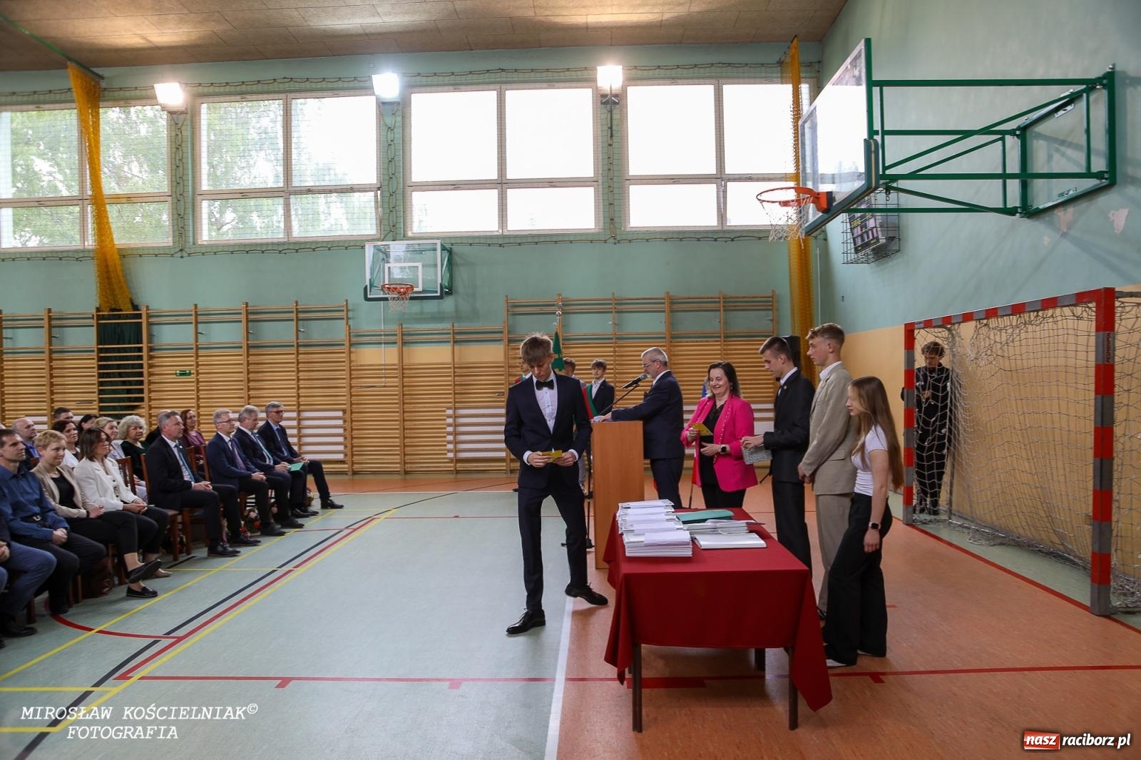Zdjęcie w galerii na portalu naszraciborz.pl: Raciborska politechnika nad Odrą pożegnała absolwentów wiadomości z regionu