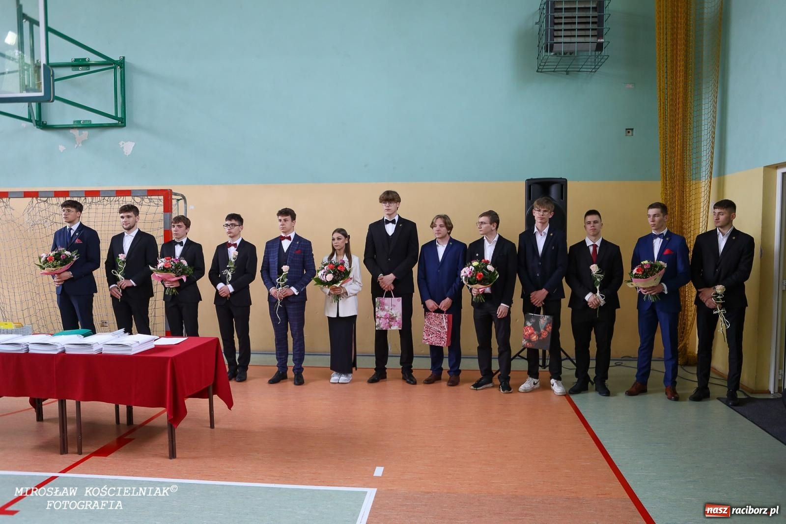 Zdjęcie w galerii na portalu naszraciborz.pl: Raciborska politechnika nad Odrą pożegnała absolwentów wiadomości z regionu