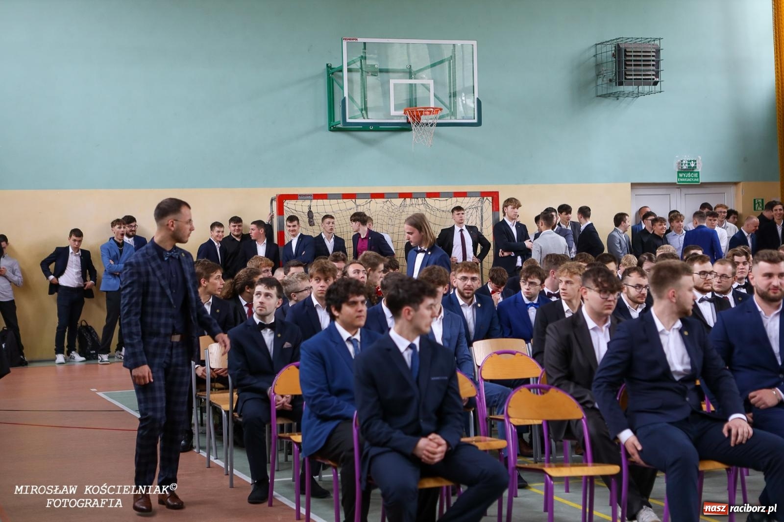 Zdjęcie w galerii na portalu naszraciborz.pl: Raciborska politechnika nad Odrą pożegnała absolwentów wiadomości z regionu