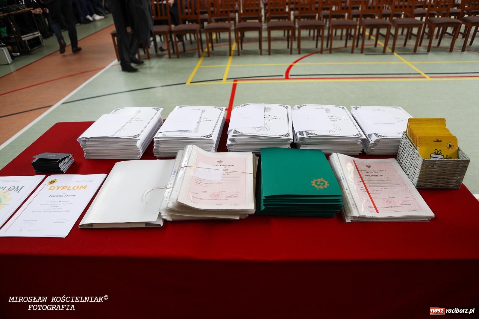 Zdjęcie w galerii na portalu naszraciborz.pl: Raciborska politechnika nad Odrą pożegnała absolwentów wiadomości z regionu