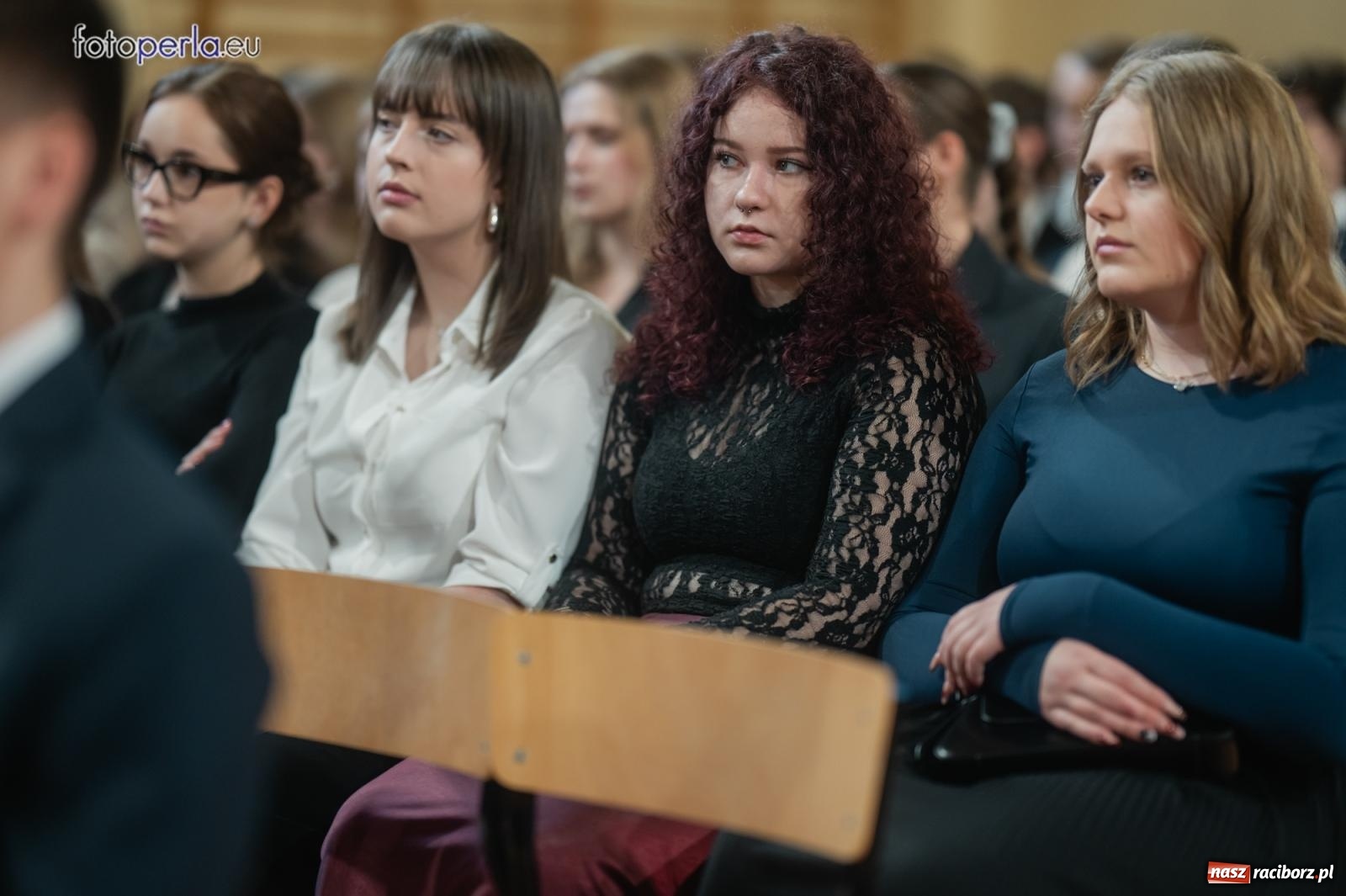 Zdjęcie w galerii na portalu naszraciborz.pl: II LO żegna swoich maturzystów. Są gotowi do podboju świata wiadomości z regionu