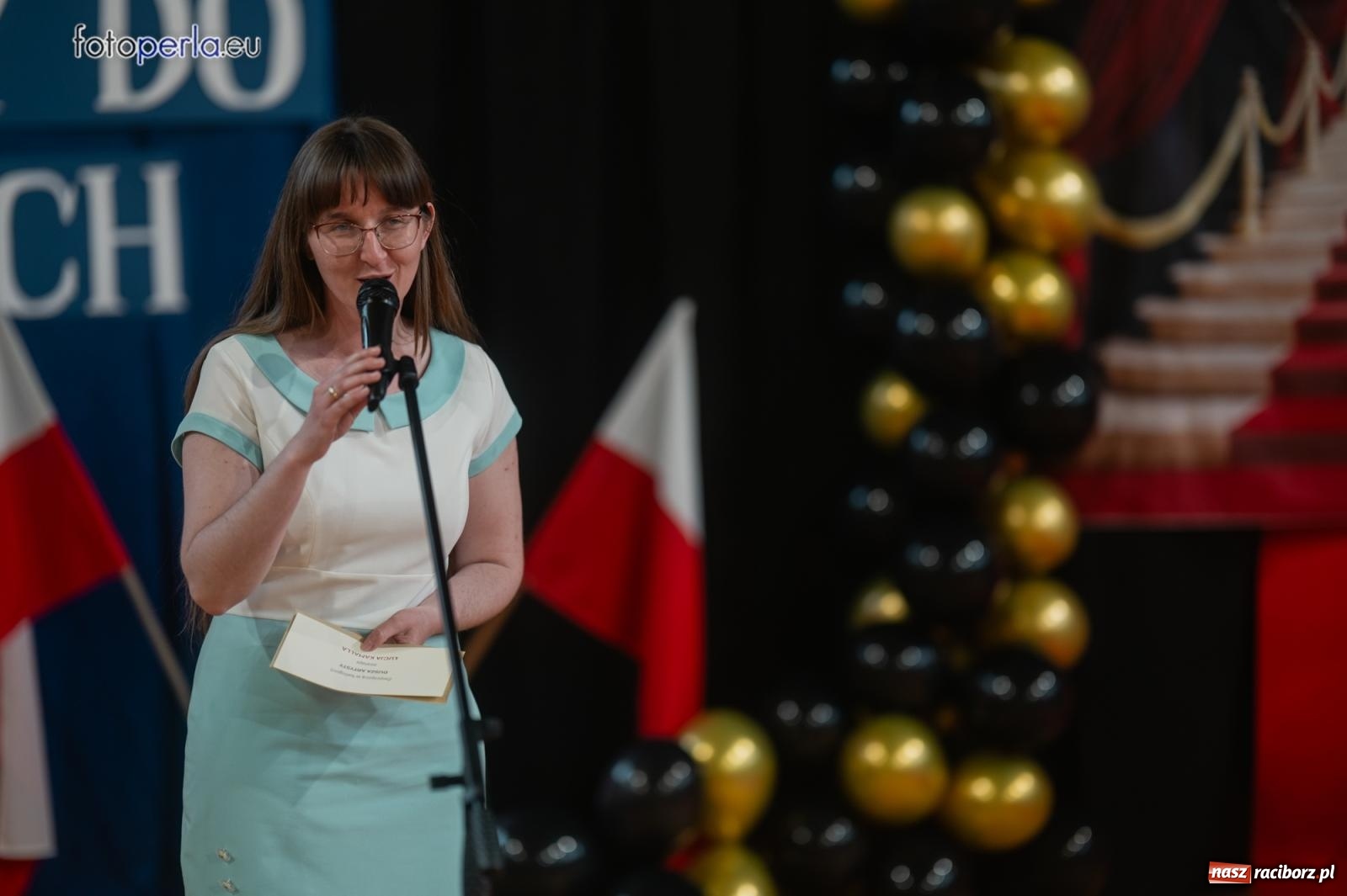 Zdjęcie w galerii na portalu naszraciborz.pl: II LO żegna swoich maturzystów. Są gotowi do podboju świata wiadomości z regionu