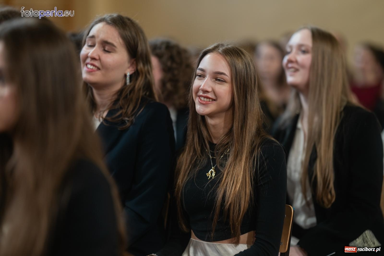 Zdjęcie w galerii na portalu naszraciborz.pl: II LO żegna swoich maturzystów. Są gotowi do podboju świata wiadomości z regionu