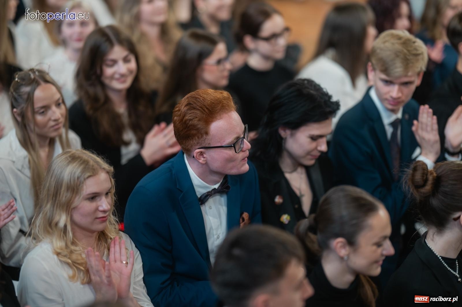 Zdjęcie w galerii na portalu naszraciborz.pl: II LO żegna swoich maturzystów. Są gotowi do podboju świata wiadomości z regionu