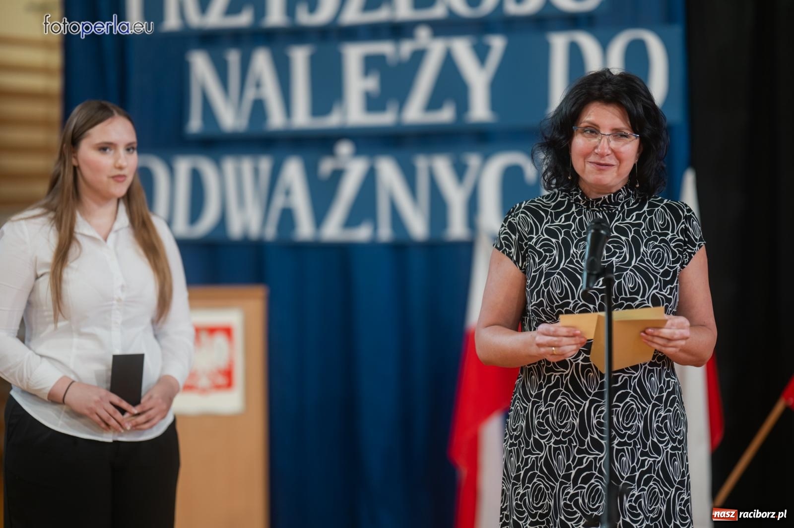 Zdjęcie w galerii na portalu naszraciborz.pl: II LO żegna swoich maturzystów. Są gotowi do podboju świata wiadomości z regionu