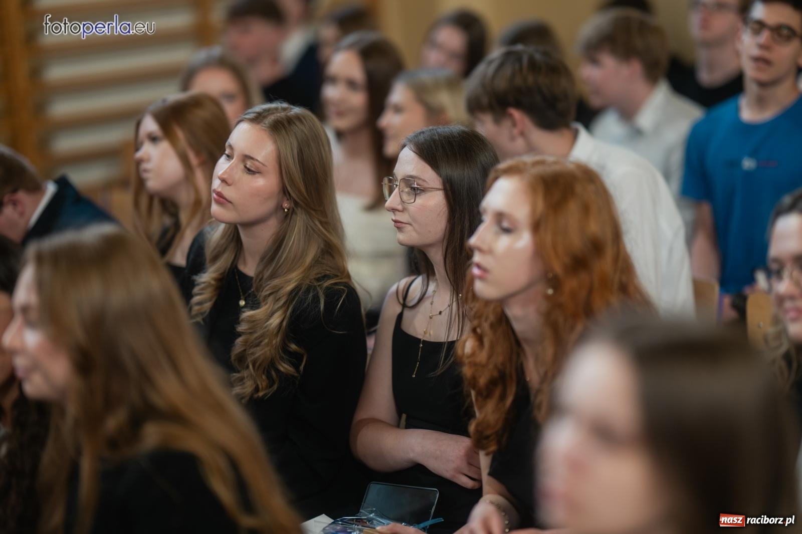 Zdjęcie w galerii na portalu naszraciborz.pl: II LO żegna swoich maturzystów. Są gotowi do podboju świata wiadomości z regionu