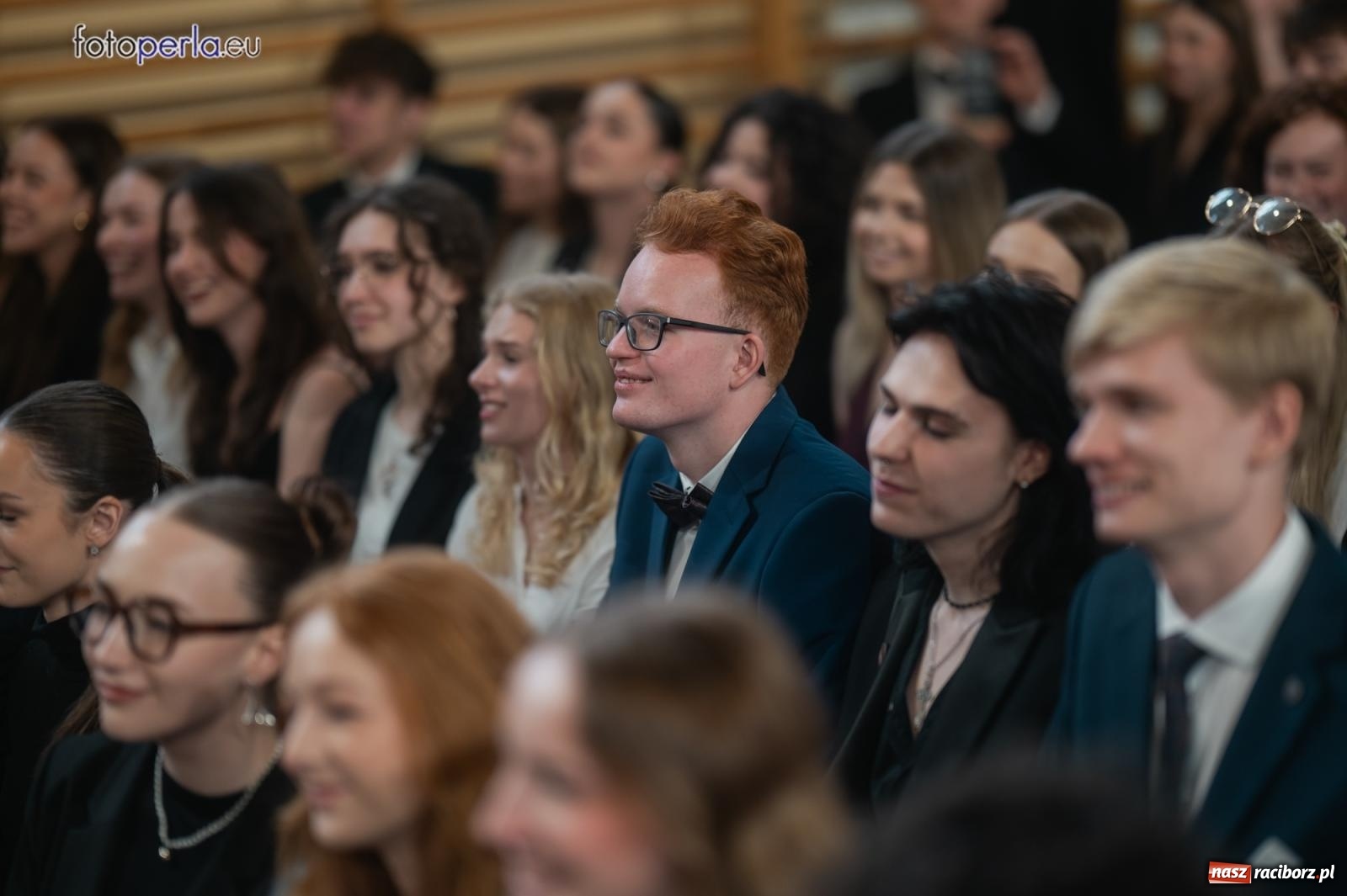 Zdjęcie w galerii na portalu naszraciborz.pl: II LO żegna swoich maturzystów. Są gotowi do podboju świata wiadomości z regionu