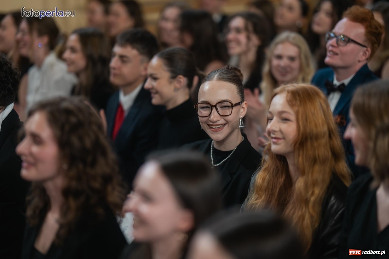 Zdjęcie w galerii na portalu naszraciborz.pl: II LO żegna swoich maturzystów. Są gotowi do podboju świata wiadomości z regionu