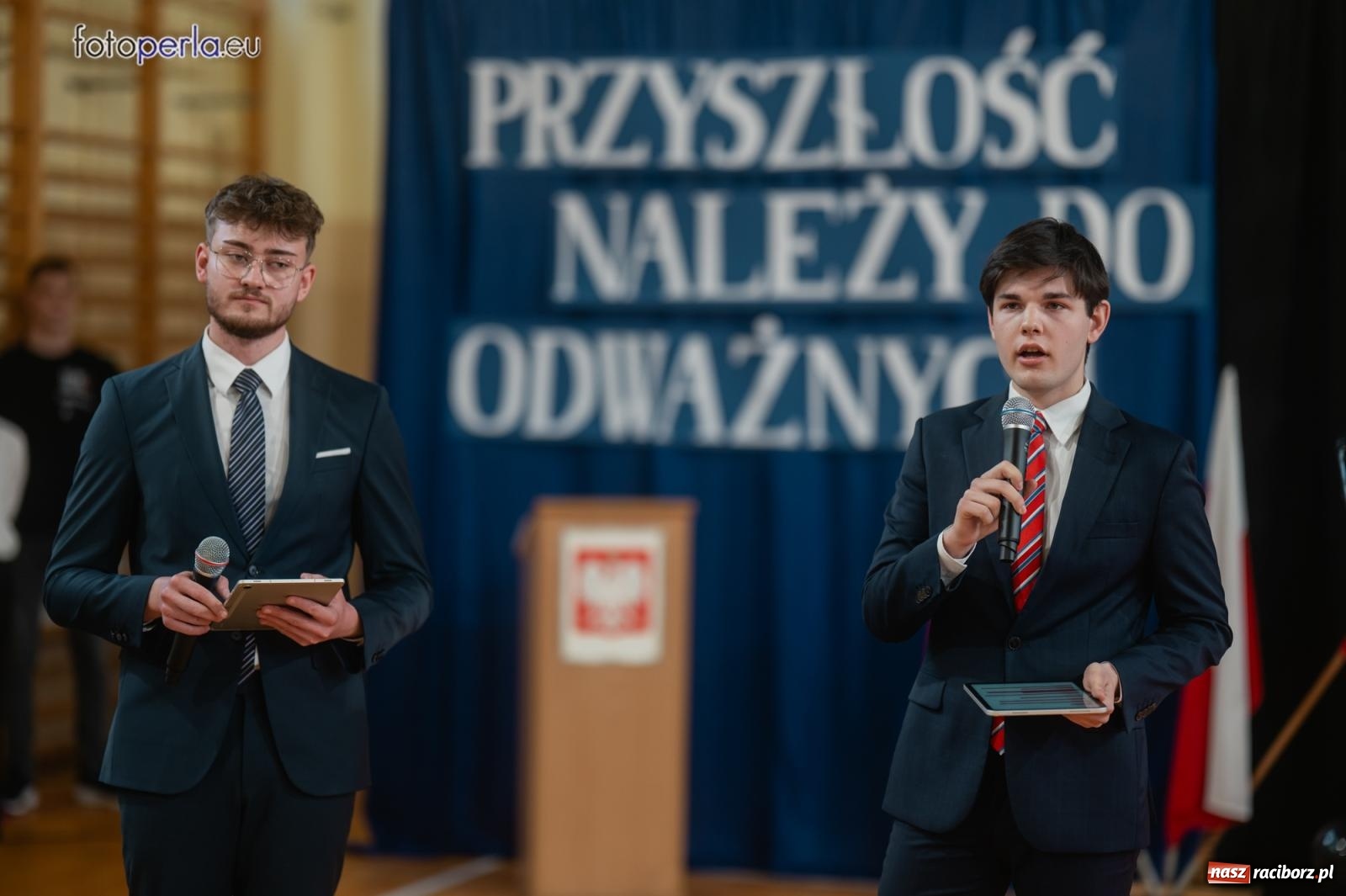 Zdjęcie w galerii na portalu naszraciborz.pl: II LO żegna swoich maturzystów. Są gotowi do podboju świata wiadomości z regionu