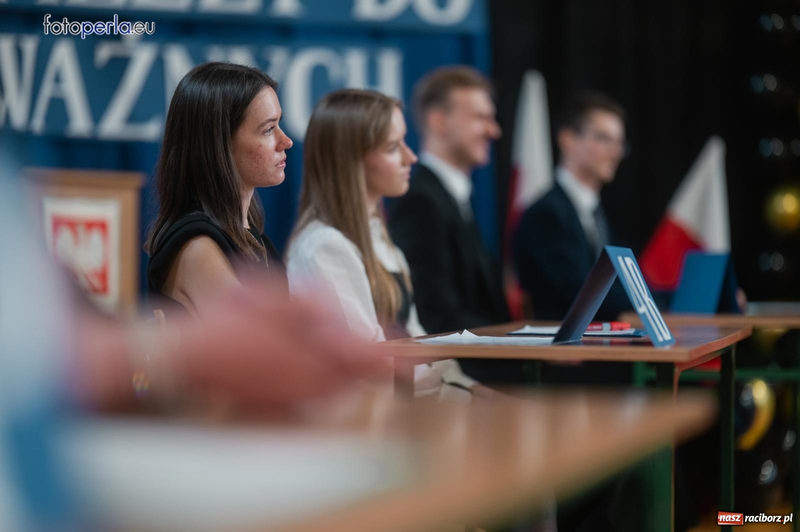 Zdjęcie w galerii na portalu naszraciborz.pl: II LO żegna swoich maturzystów. Są gotowi do podboju świata wiadomości z regionu