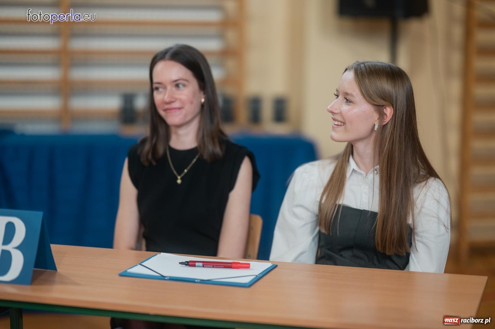 Zdjęcie w galerii na portalu naszraciborz.pl: II LO żegna swoich maturzystów. Są gotowi do podboju świata wiadomości z regionu
