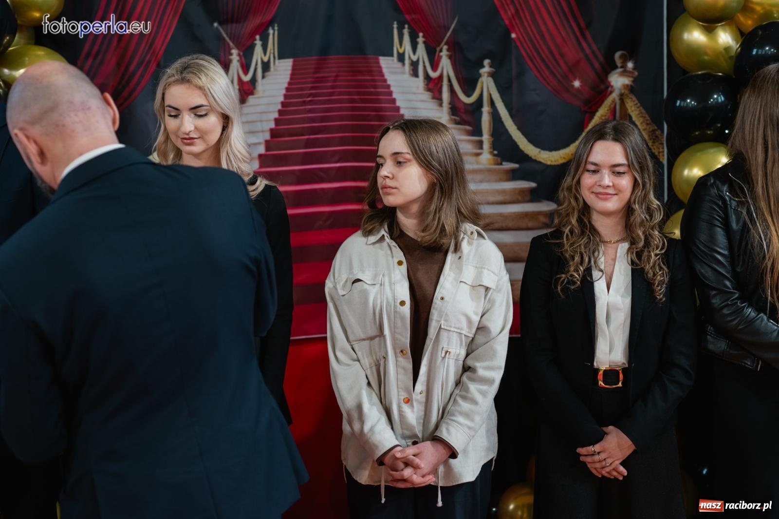 Zdjęcie w galerii na portalu naszraciborz.pl: II LO żegna swoich maturzystów. Są gotowi do podboju świata wiadomości z regionu