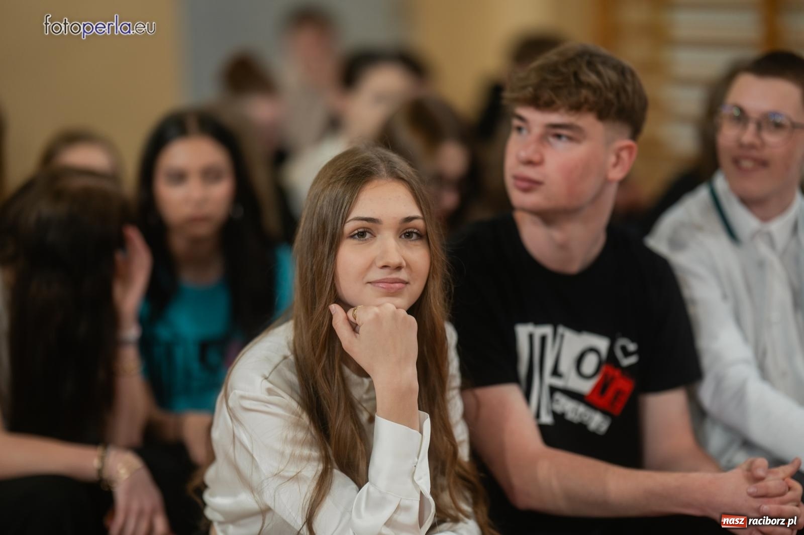 Zdjęcie w galerii na portalu naszraciborz.pl: II LO żegna swoich maturzystów. Są gotowi do podboju świata wiadomości z regionu