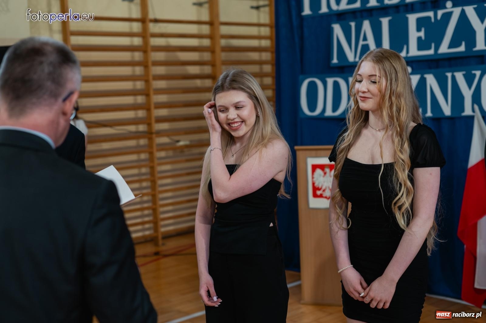 Zdjęcie w galerii na portalu naszraciborz.pl: II LO żegna swoich maturzystów. Są gotowi do podboju świata wiadomości z regionu