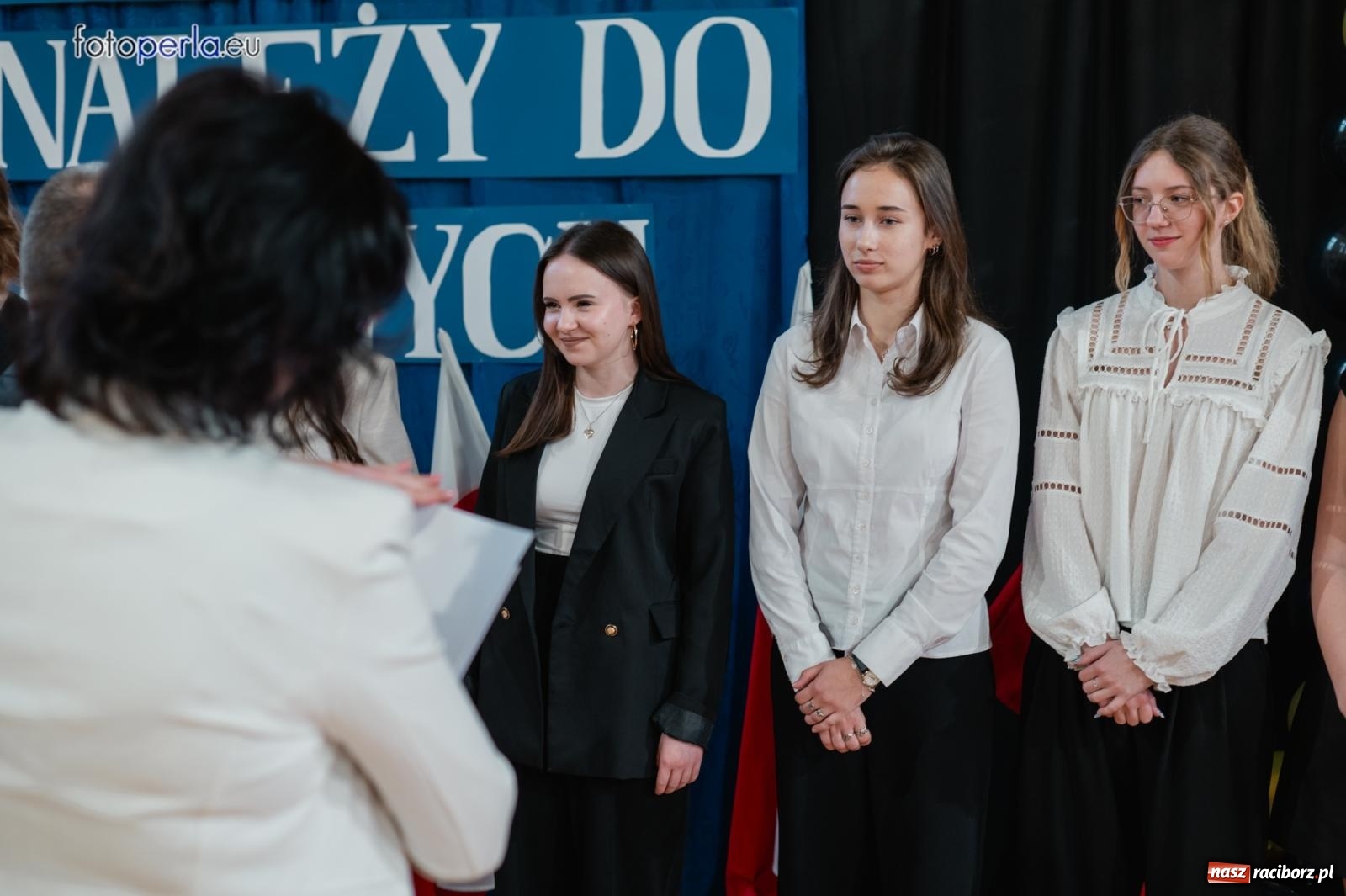 Zdjęcie w galerii na portalu naszraciborz.pl: II LO żegna swoich maturzystów. Są gotowi do podboju świata wiadomości z regionu